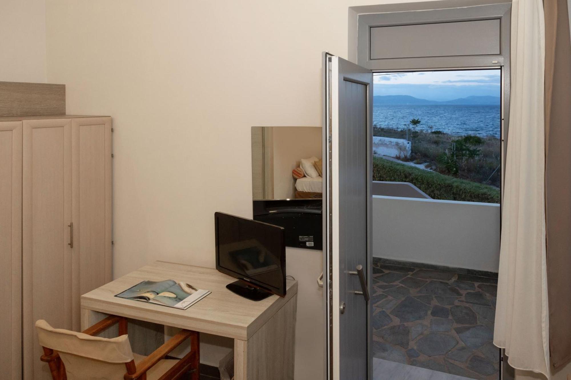 Oinoni'S Home - Xanthipi Studio Souvala Dış mekan fotoğraf